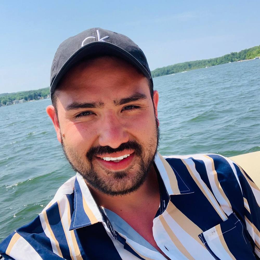 Meet your Posher, Christian